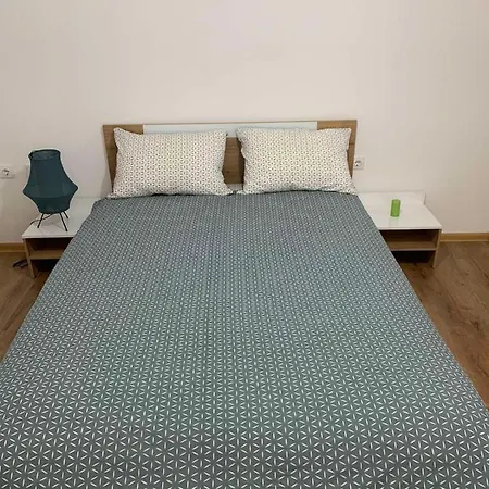 Apartment Апартамент Смирненски С Гараж